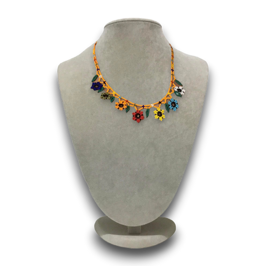 Handmade genuine stoned sand beads flower patterned multicoloured necklace.