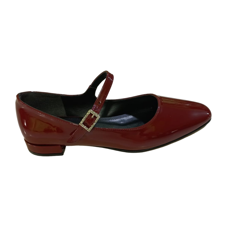 Handmade Blunt toe buckle ballerina flats